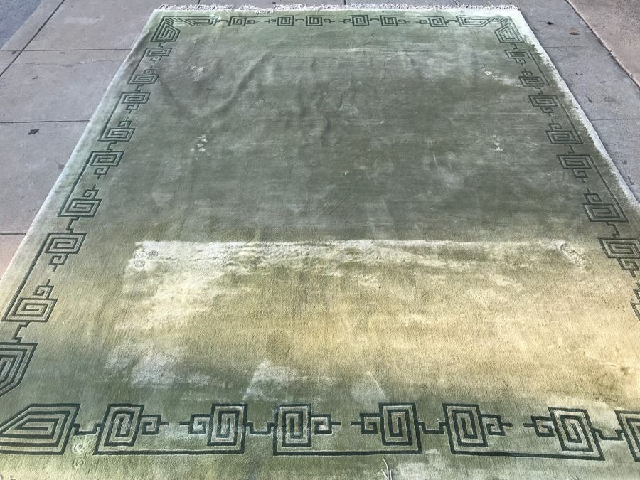 Silk Asian Geometric Pattern Light Green Area Rug 10'  X 7' 11' [Photo 2]