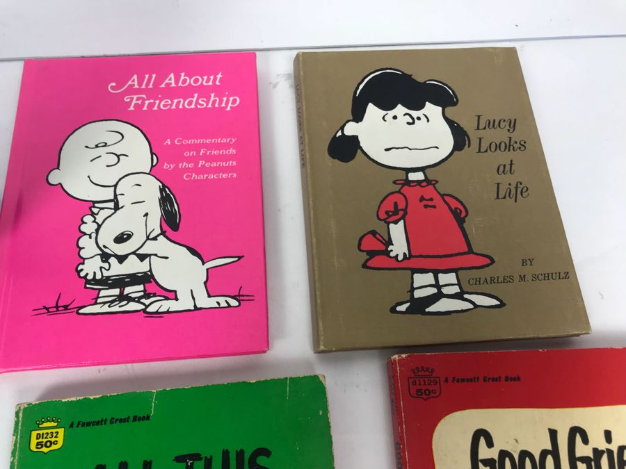JUST ADDED - Vintage Peanuts Snoopy Charlie Brown Books [Photo 5]
