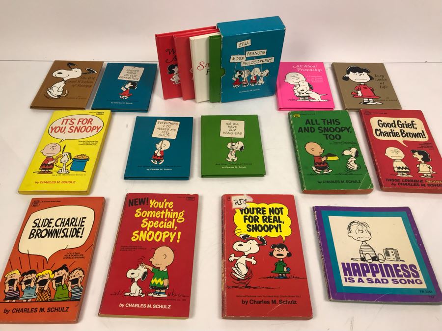 JUST ADDED - Vintage Peanuts Snoopy Charlie Brown Books [Photo 2]