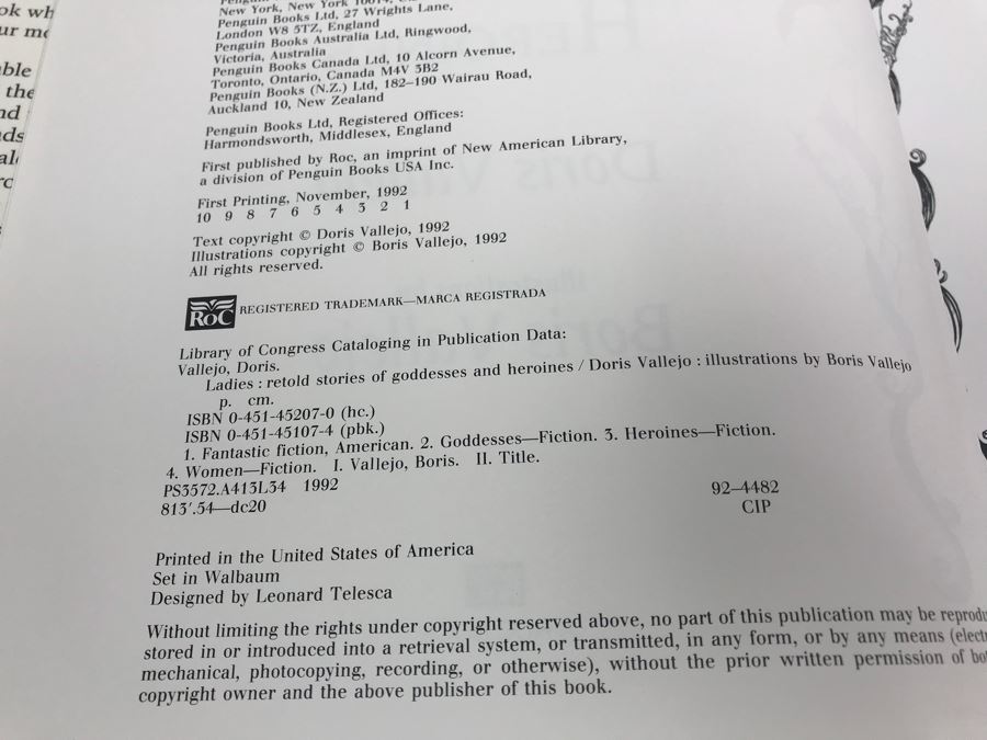 JUST ADDED - Collection Of (4) Science Fiction Fantasy Coffee Table Books [Photo 6]