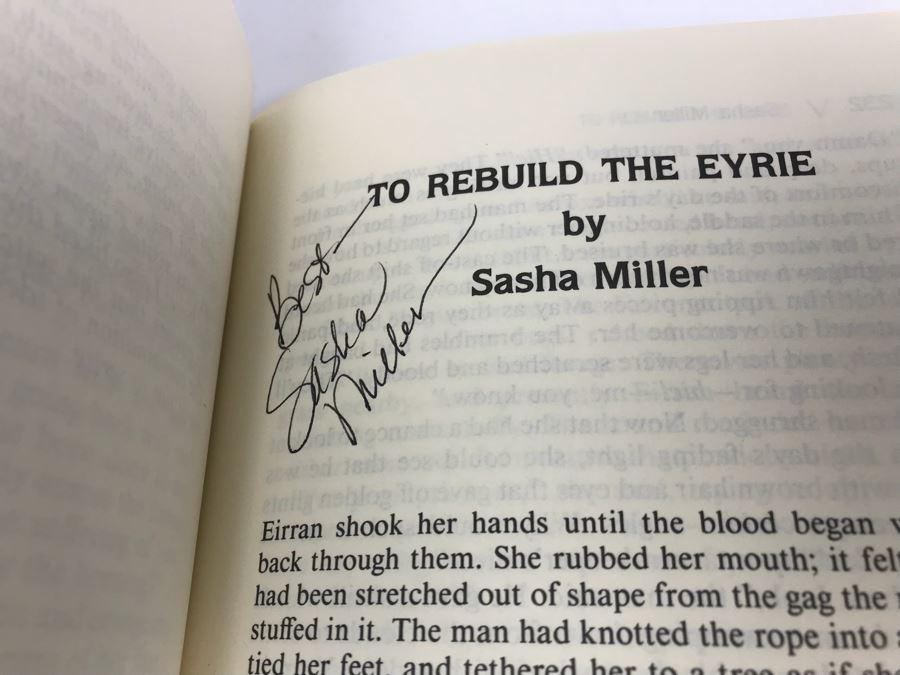 JUST ADDED - Pair Of Signed Books Tales Of The Witch World Created By Andre Norton - Signed By Andre Norton, Robert Bloch, A.C. Crispin, Mercedes Lackey, Sasha Miller And More - See Photos [Photo 9]