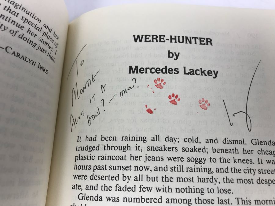 JUST ADDED - Pair Of Signed Books Tales Of The Witch World Created By Andre Norton - Signed By Andre Norton, Robert Bloch, A.C. Crispin, Mercedes Lackey, Sasha Miller And More - See Photos [Photo 8]