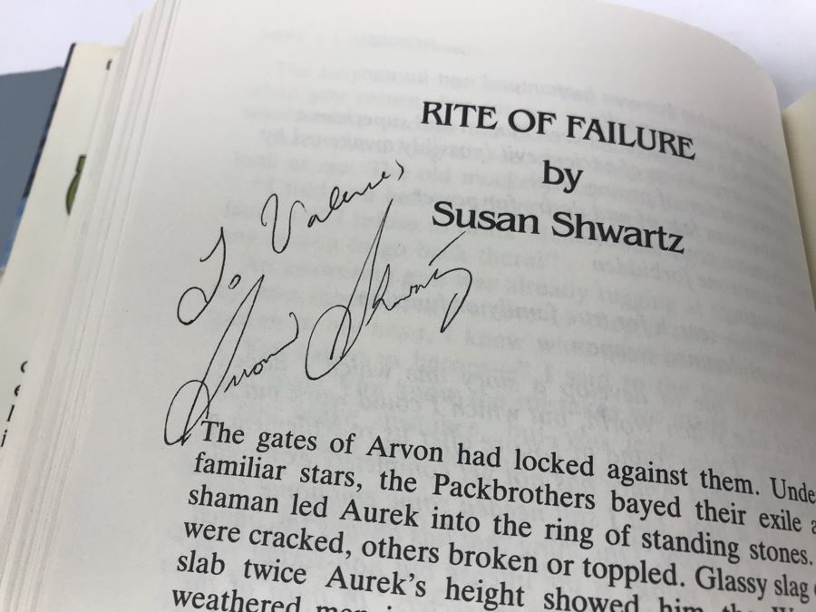 JUST ADDED - Pair Of Signed Books Tales Of The Witch World Created By Andre Norton - Signed By Andre Norton, Robert Bloch, A.C. Crispin, Mercedes Lackey, Sasha Miller And More - See Photos [Photo 16]