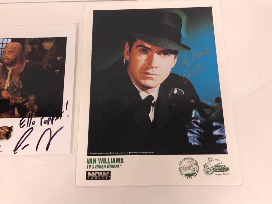 Pair Of Signed Movie Promotional Photos Green Hornet And Pirates Of The Caribbean [Photo 2]