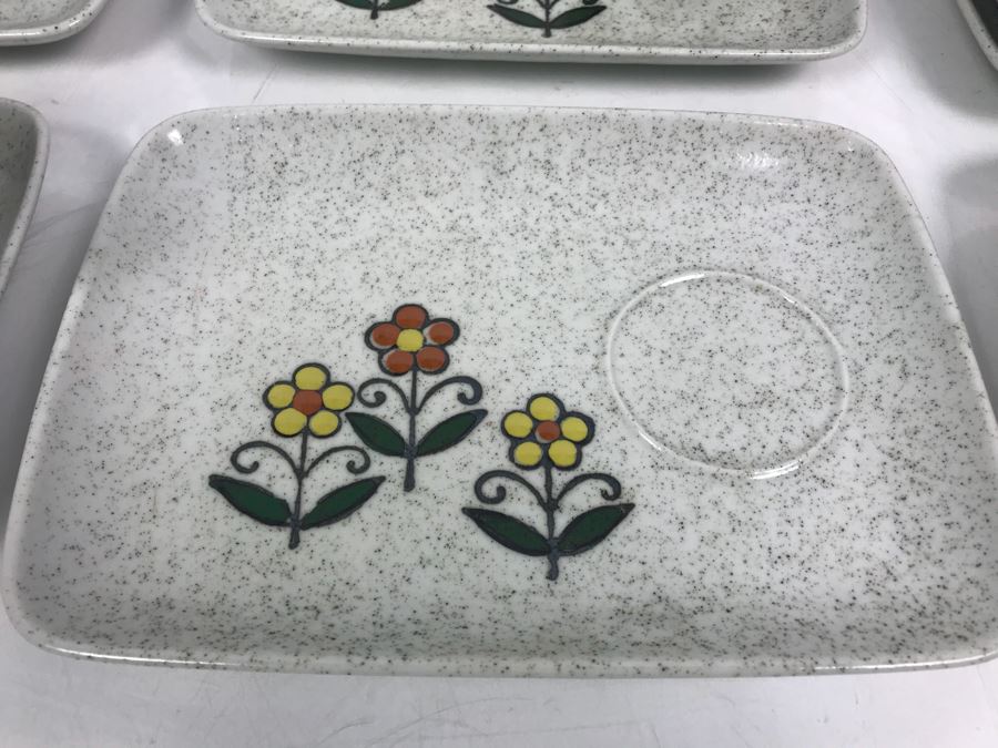 Set Of (5) Vintage Stoneware Luncheon Plate Sets With Coffee Cups And (2) Extra Plates [Photo 5]