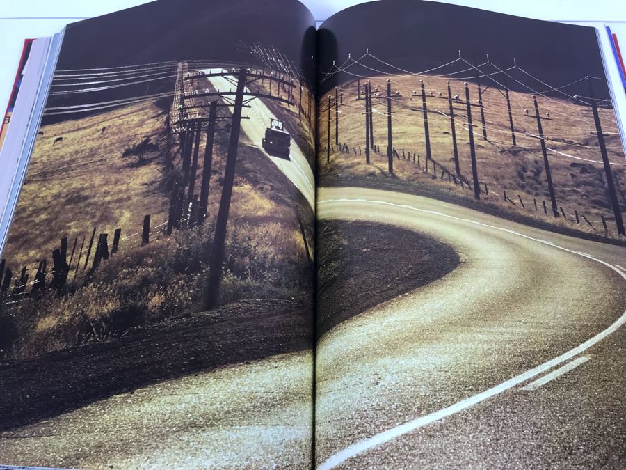 First Edition Coffee Table Book 1976 Between Friends / Entre Amis McClelland And Steward Limited [Photo 7]