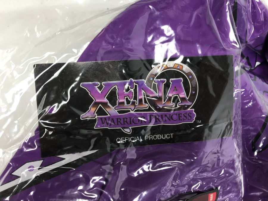 (3) Movie Promotional All Purpose Laptop Bags From Movie Highlander And (1) Purple Promotional Bag For XENA Warrior Princess New Old Stock [Photo 9]