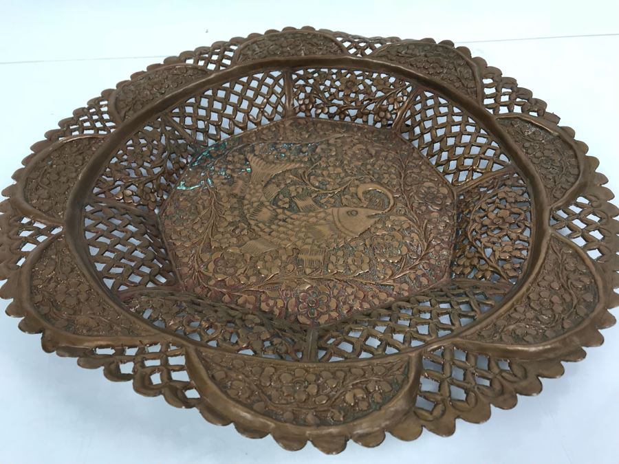 Detailed Hammered Copper Charger Plate Floral Fish Motif [Photo 4]