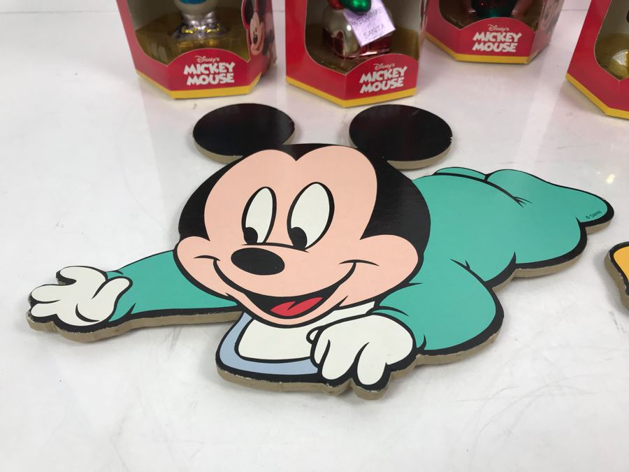 (5) Disney's Mickey Mouse Energizer Advertising Christmas Ornaments And Mickey Mouse And Donald Duck Wall Artwork [Photo 4]