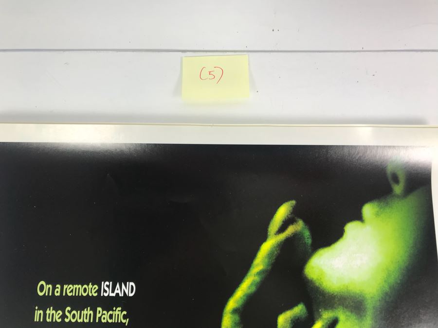 (5) Copies Of The Island of Dr. Moreau And (4) Copies Of Tales From The Crypt Presents Bordello Of Blood Movie Promotional Posters Comic Con [Photo 4]