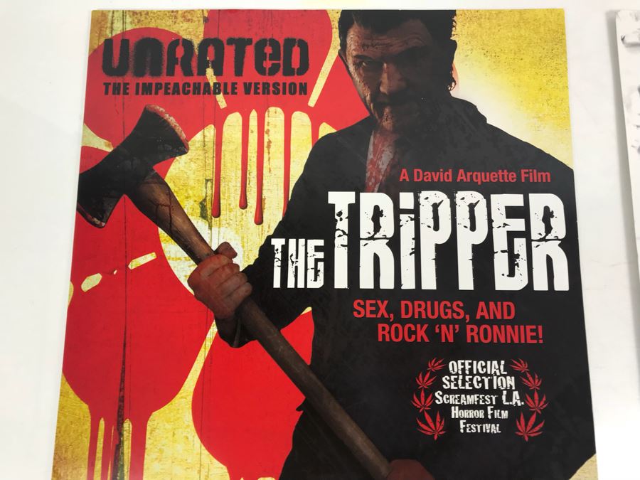 (8) Copies Of David Arquette Film The Tripper And (26) Copies Of The Reaping Hilary Swank Movie Promotional Posters Comic Con [Photo 3]