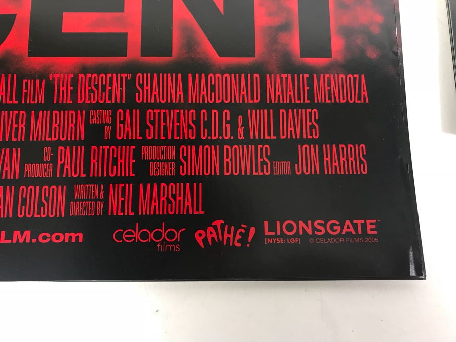 (16) Copies Of The Descent And (37) Copies Of The Wicker Man Movie Promotional Posters Comic Con [Photo 6]