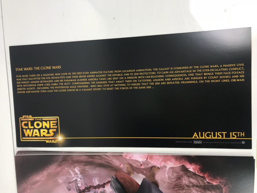 (20) Copies Of Batman Arkham Asylum Video Game Poster And (16) Copies Of STAR WARS The Clone Wars (Double-Sided) Movie Promotional Posters Comic Con [Photo 8]