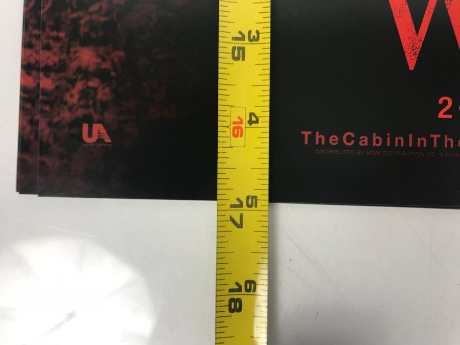 (3) Copies Of The Cabin In The Woods And (13) Copies Of ABC TV Series V Movie Promotional Posters Comic Con [Photo 8]