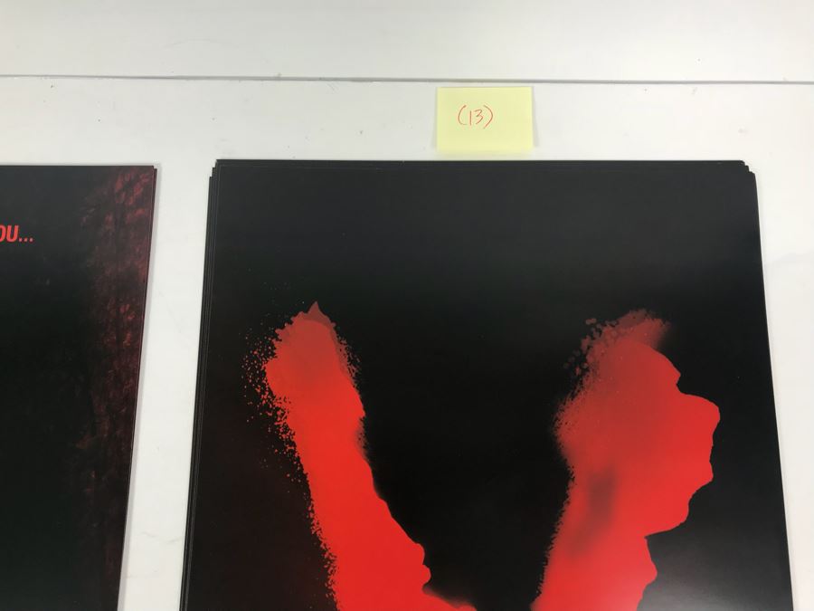 (3) Copies Of The Cabin In The Woods And (13) Copies Of ABC TV Series V Movie Promotional Posters Comic Con [Photo 6]