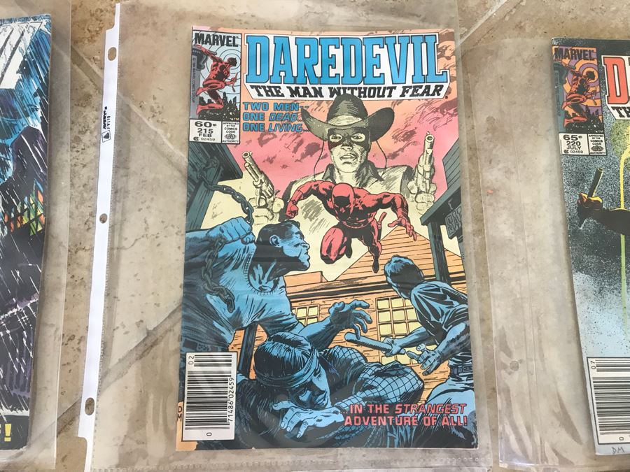 (6) Vintage MARVEL Daredevil Comic Books [Photo 4]