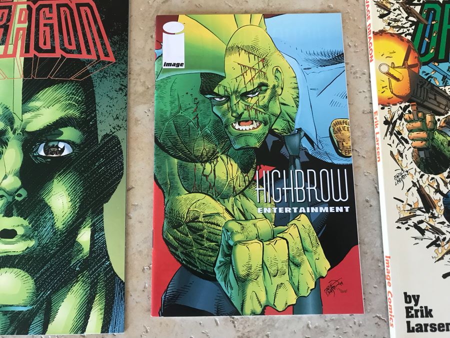Vintage Comic Books: The Savage Dragon Limited Edition Variant Cover, The Savage Dragon Comic Book, (2) The Avengers Comic Books [Photo 6]