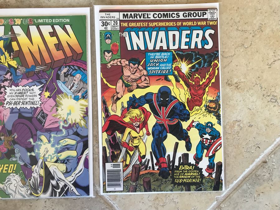 (10) Vintage Comic Books Including Harley Quinn #2, Spidey, Action Comics, The Invaders, Captain America [Photo 7]