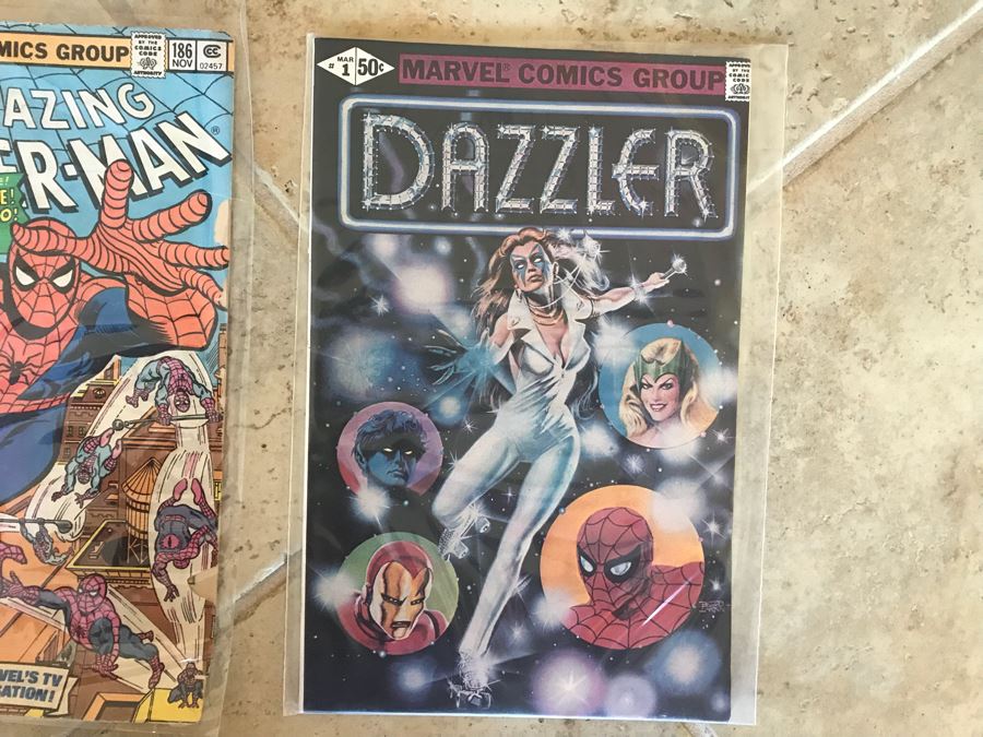 (8) Vintage Comic Books Featuring Marvel The Amazing Spider-Man #238, #258, #203, #186, Dazzler #1 [Photo 9]