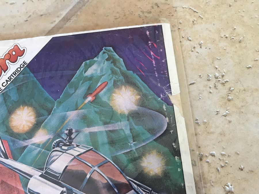 (8) Vintage Comic Books Featuring Marvel The Amazing Spider-Man #238, #258, #203, #186, Dazzler #1 [Photo 11]