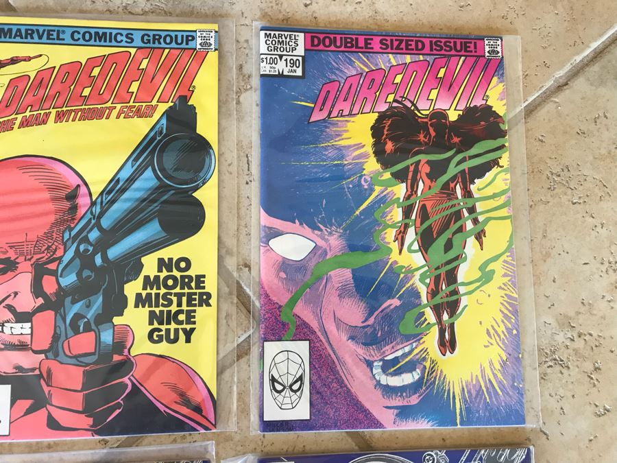 (6) Vintage Comic Books: Marvel Daredevil, The Avengers With David Letterman, DC Sampler [Photo 5]