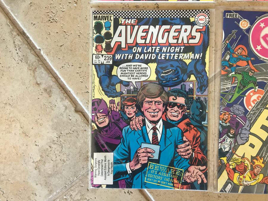 (6) Vintage Comic Books: Marvel Daredevil, The Avengers With David Letterman, DC Sampler [Photo 6]