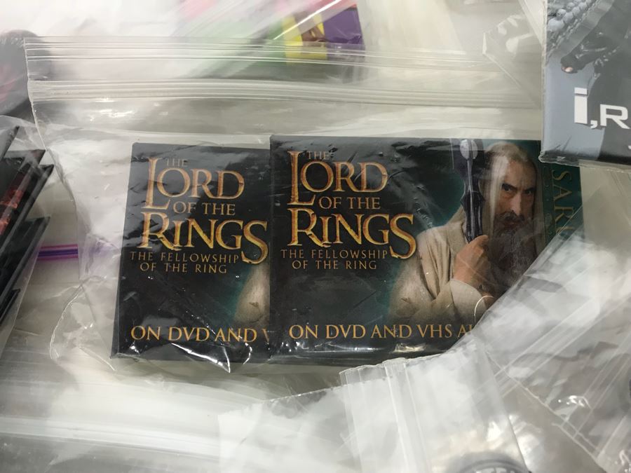 Collection Of Various Vintage Movie, TV Show, Comic Book Promotional Buttons [Photo 10]