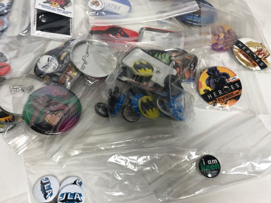 Collection Of Various Vintage Movie, TV Show, Comic Book Promotional Buttons [Photo 20]