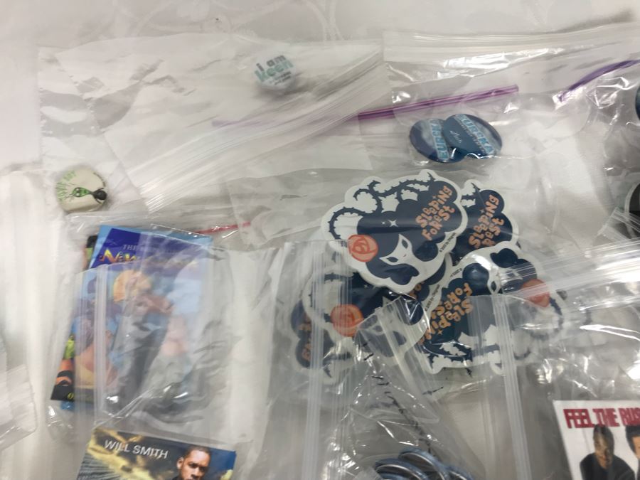 Collection Of Various Vintage Movie, TV Show, Comic Book Promotional Buttons [Photo 14]