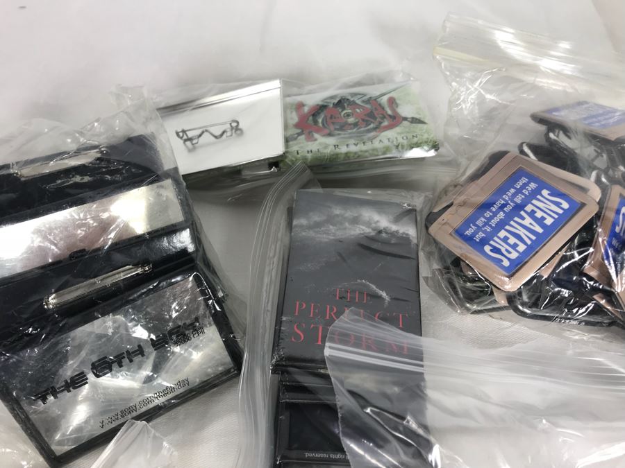 Collection Of Various Vintage Movie, TV Show, Comic Book Promotional Buttons [Photo 20]