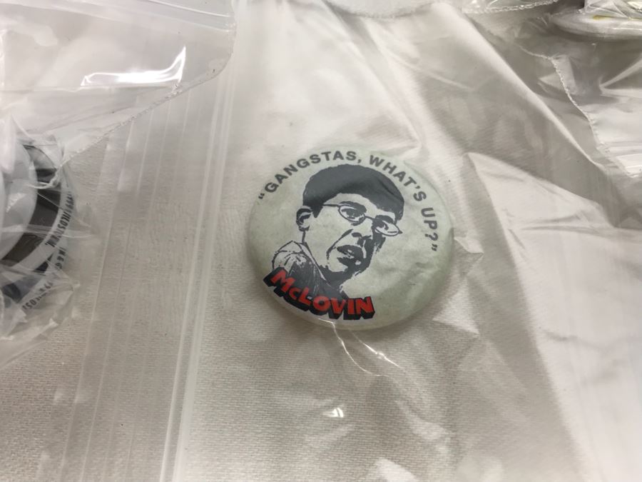 Collection Of Various Vintage Movie, TV Show, Comic Book Promotional Buttons [Photo 15]