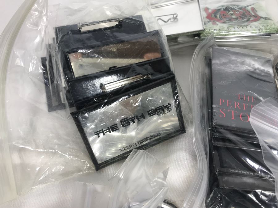 Collection Of Various Vintage Movie, TV Show, Comic Book Promotional Buttons [Photo 19]