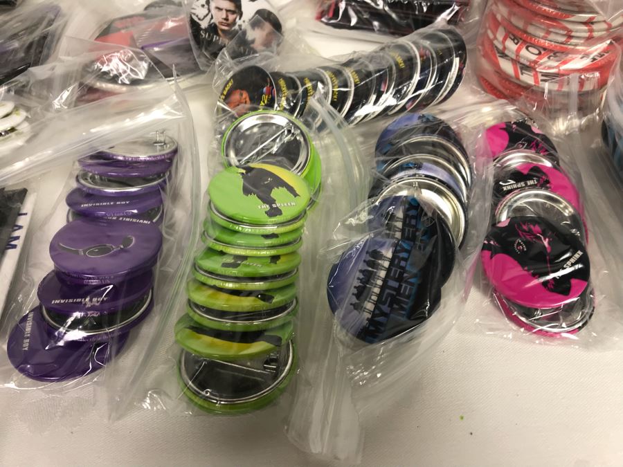 Collection Of Various Vintage Movie, TV Show, Comic Book Promotional Buttons [Photo 13]