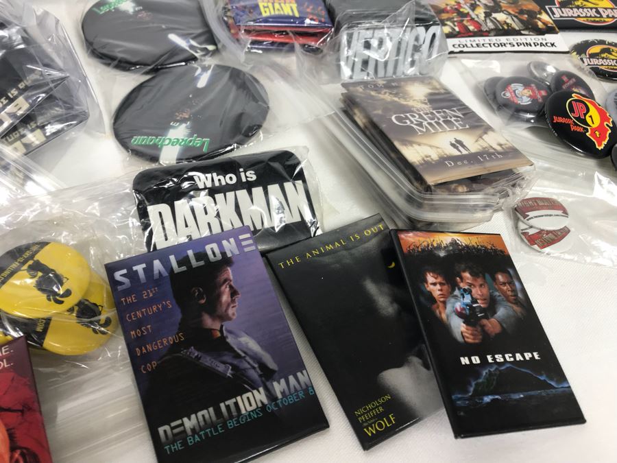 Collection Of Various Vintage Movie, TV Show, Comic Book Promotional Buttons Jurassic Park, Toy Story - See All Photos [Photo 18]