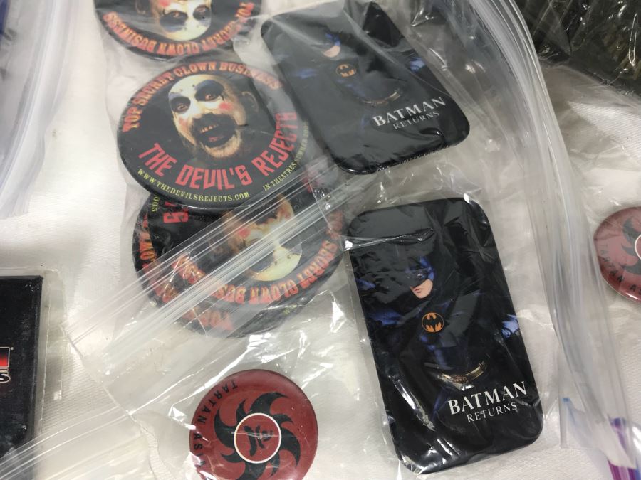 Collection Of Various Vintage Movie, TV Show, Comic Book Promotional Buttons Jurassic Park, Toy Story - See All Photos [Photo 24]