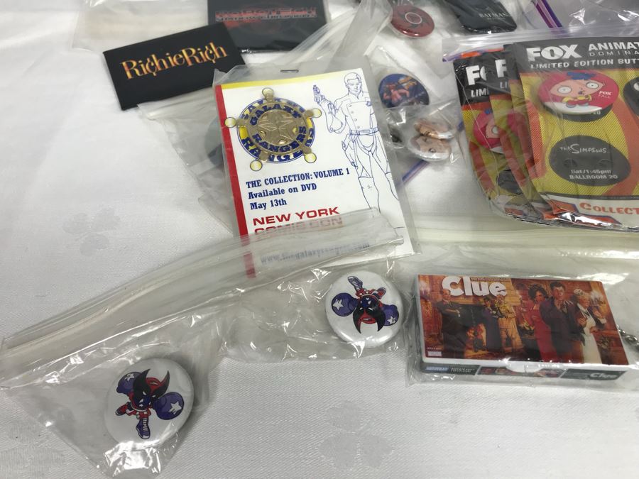 Collection Of Various Vintage Movie, TV Show, Comic Book Promotional Buttons Jurassic Park, Toy Story - See All Photos [Photo 20]
