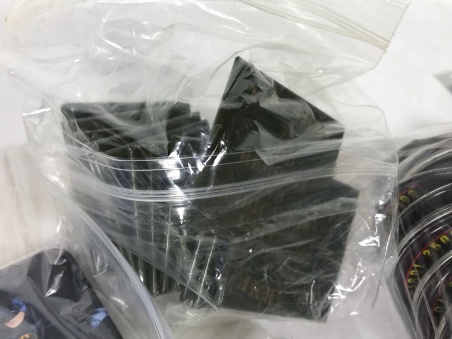 Collection Of Various Vintage Movie, TV Show, Comic Book Promotional Buttons Jurassic Park, Toy Story - See All Photos [Photo 26]