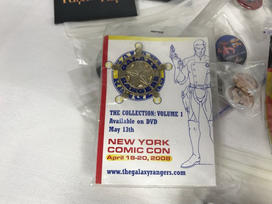 Collection Of Various Vintage Movie, TV Show, Comic Book Promotional Buttons Jurassic Park, Toy Story - See All Photos [Photo 21]