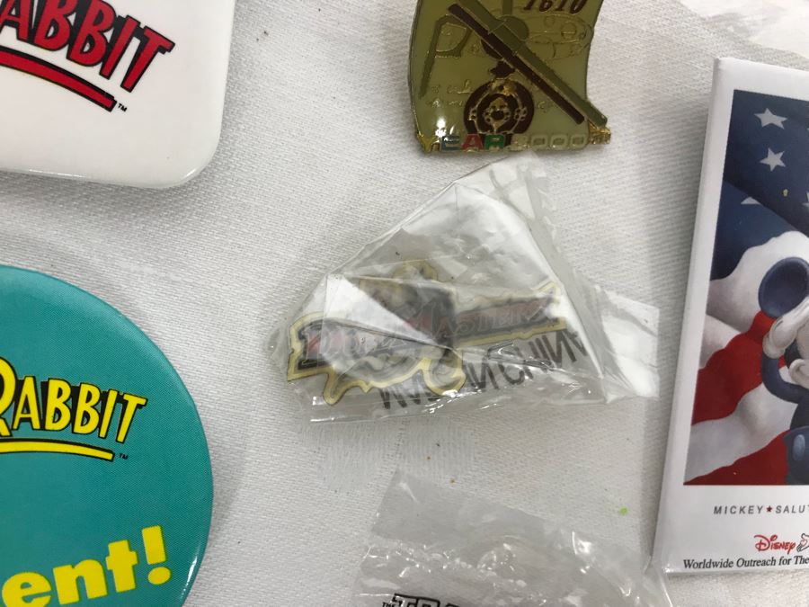 Collection Of Various Vintage Movie, TV Show, Comic Book Promotional Buttons - See All Photos [Photo 23]