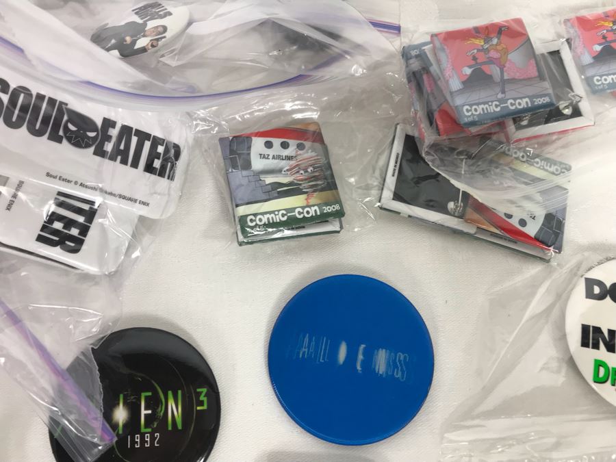 Collection Of Various Vintage Movie, TV Show, Comic Book Promotional Buttons - See All Photos [Photo 14]