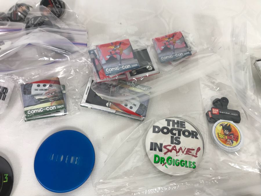 Collection Of Various Vintage Movie, TV Show, Comic Book Promotional Buttons - See All Photos [Photo 13]