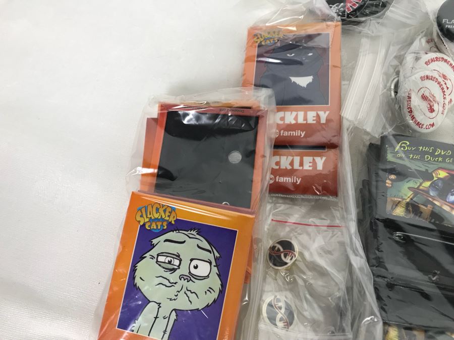 Collection Of Various Vintage Movie, TV Show, Comic Book Promotional Buttons - See All Photos [Photo 18]