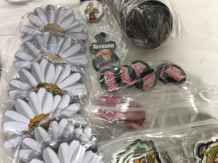 Collection Of Various Vintage Movie, TV Show, Comic Book Promotional Buttons - See All Photos [Photo 11]