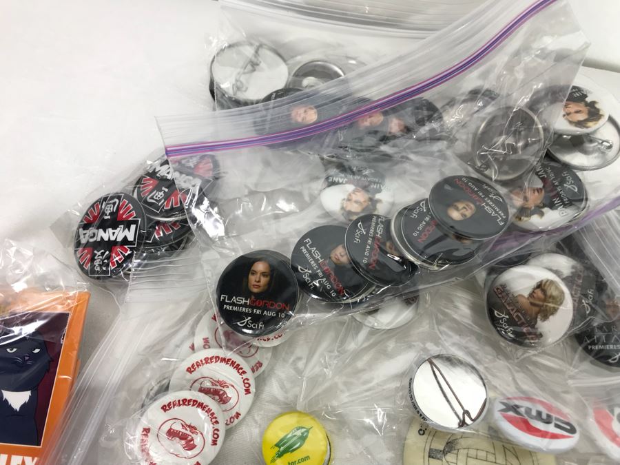 Collection Of Various Vintage Movie, TV Show, Comic Book Promotional Buttons - See All Photos [Photo 17]