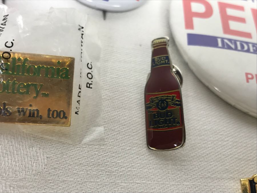Collection Of Various Vintage Buttons Including Vintage Presidential Political Buttons - See Photos [Photo 10]