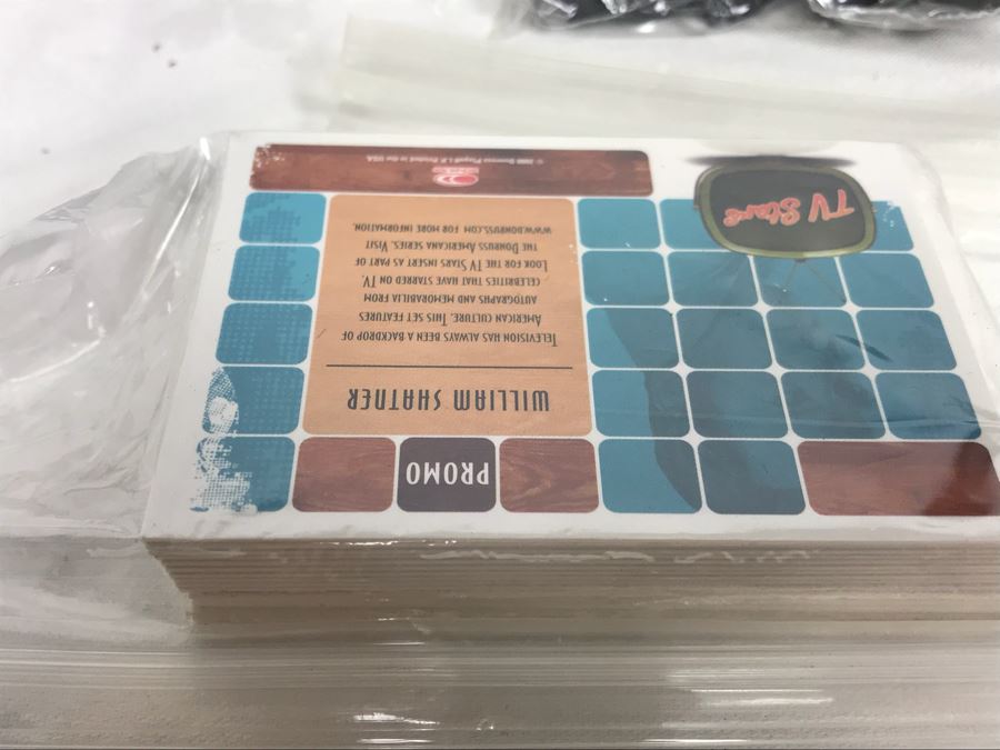 Huge Box Filled With Various Vintage Movie, TV Series And Comic Book Promotional Items Including Cards, Keychains, Trading Cards Mainly From Comic Con - See All Photos [Photo 46]