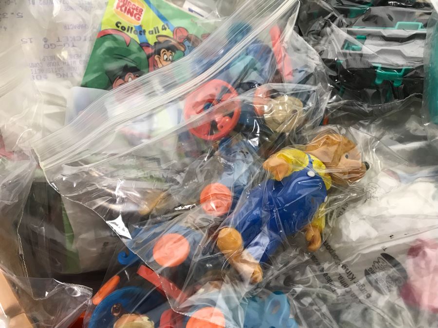 (3) Large Boxes Filled With Various McDonalds And Burger King Happy Meal Toys, Hot Wheels Posters, Sealed Nickelodeon Trivia Game, Winchester Stearman Biplane, San Diego State Chevron Car - See All Photos [Photo 25]