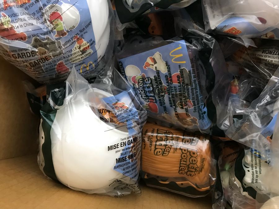 (3) Large Boxes Filled With Various McDonalds And Burger King Happy Meal Toys, Hot Wheels Posters, Sealed Nickelodeon Trivia Game, Winchester Stearman Biplane, San Diego State Chevron Car - See All Photos [Photo 42]