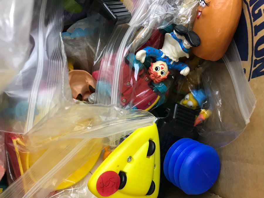 (3) Large Boxes Filled With Various McDonalds And Burger King Happy Meal Toys, Hot Wheels Posters, Sealed Nickelodeon Trivia Game, Winchester Stearman Biplane, San Diego State Chevron Car - See All Photos [Photo 23]