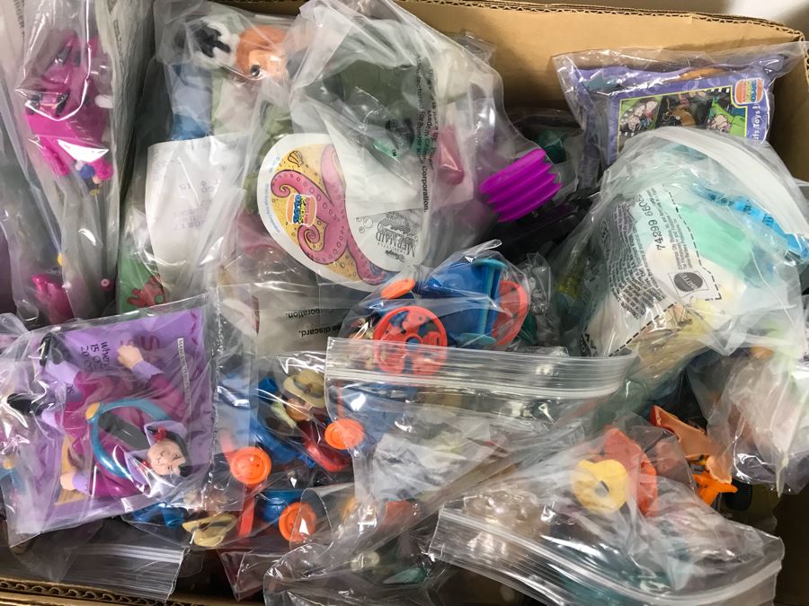 (3) Large Boxes Filled With Various McDonalds And Burger King Happy Meal Toys, Hot Wheels Posters, Sealed Nickelodeon Trivia Game, Winchester Stearman Biplane, San Diego State Chevron Car - See All Photos [Photo 20]